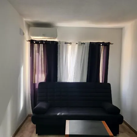 Guest house Costablanca *