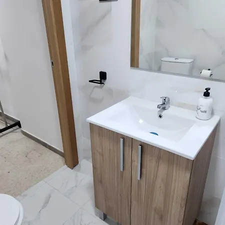 ゲストハウス Costablanca アリカンテ