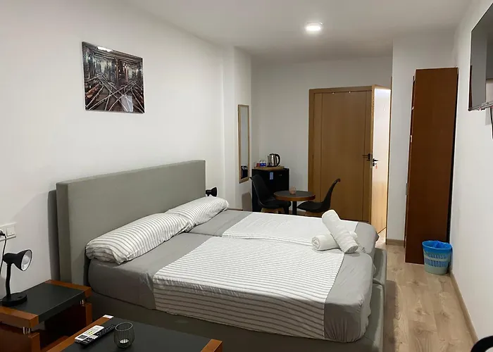 招待所 Costablanca 3*