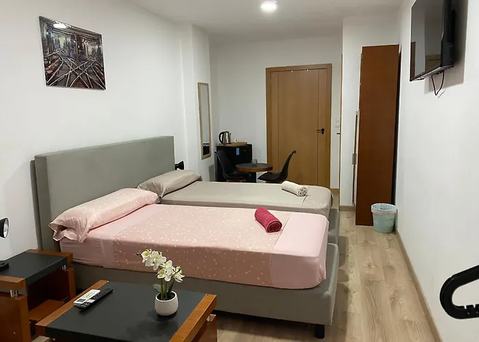 招待所 Costablanca 3*