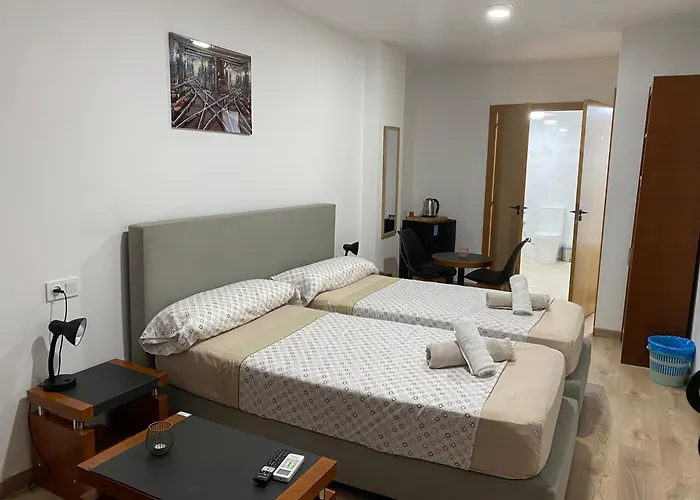 招待所 Costablanca 3*